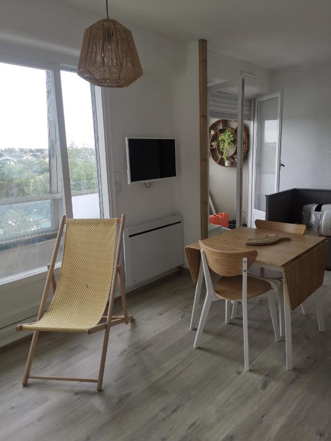 Le Clapoti Apartment Courseulles-sur-Mer Bagian luar foto